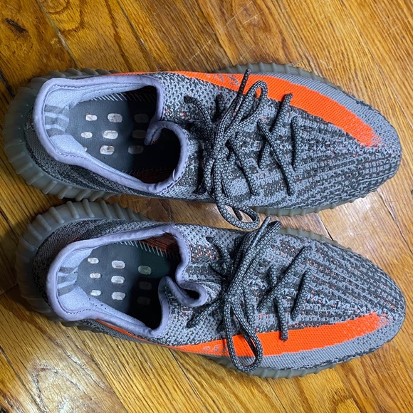 Yeezy Belugas 1.0 - Picture 7 of 9